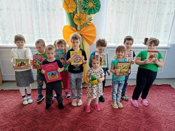 «Неделя детской и юношеской книги» в Меркуловской сельской библиотеке