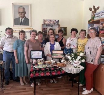 «Традиция, объединяющая народы России». Калининская сельская библиотека