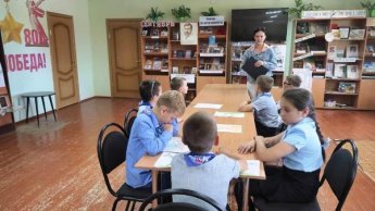 «Литературный зоопарк» эко-трибуна ко Дню защиты животных. Меркуловская сельская библиотека