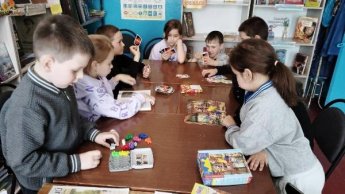 «Ура! Каникулы!». Дубровская сельская библиотека