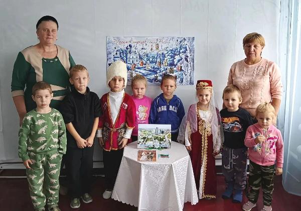 «В дружбе народов – сила России». Гороховская сельская библиотека