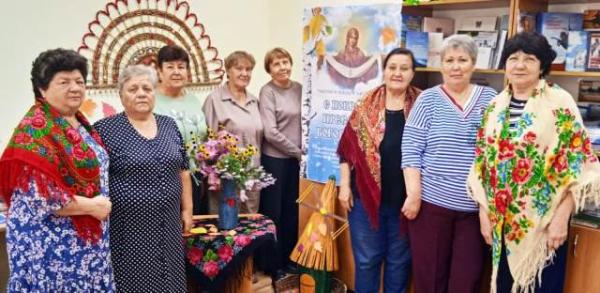 «Праздник Покрова Пресвятой Богородицы». Калининская сельская библиотека