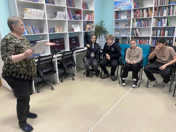 «Новогодний переполох». Базковская сельская библиотека