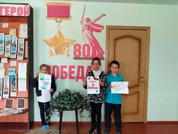 «Не умолкнут во веки веков отголоски прошедших боев». Меркуловская сельская библиотека